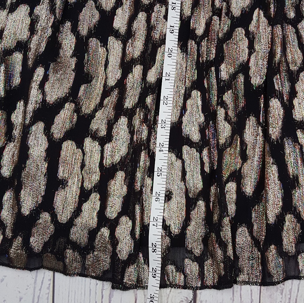 Guess Top and Asos Skirt - Picture 4 of 8